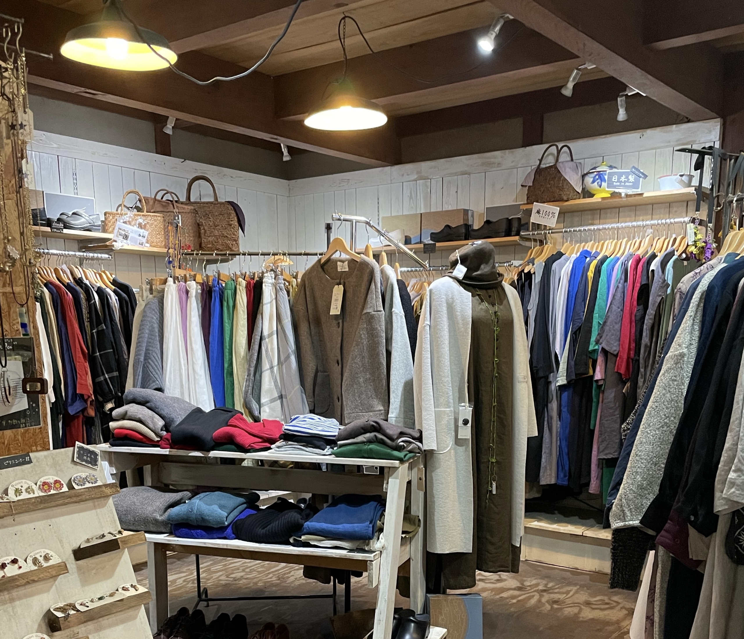 アパレルセレクトショップ販売スタッフ 求人館