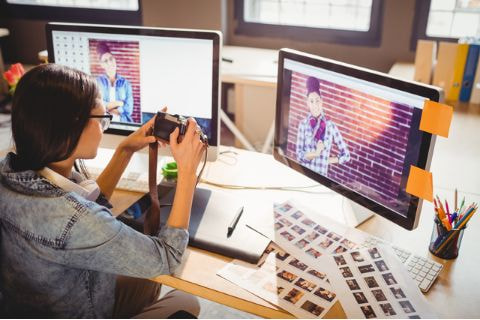 デザイナー イラストレーター パ グラフィックデザイナー 正 求人館